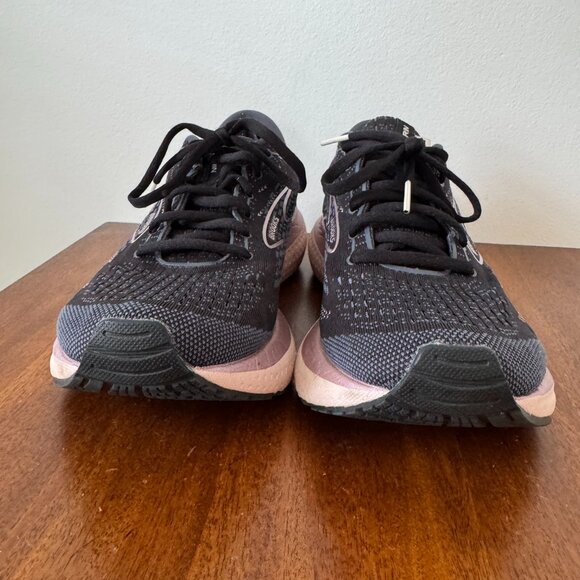 Brooks Glycerin 19 in Black and Pink - Picture 8 of 14